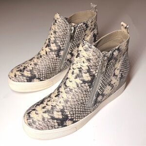 Steve Madden Women’s Wedgie Faux Snakeskin Shoes Size - 9 M